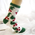 Chaussettes de Noël en polaire corail rouge et verte avec motifs festifs - Sapin de Noël Talon Vert