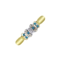 Dettaglio di una clip per cardigan vintage dorata con motivo floreale e strass blu - 16. Sei Diamanti Blu Oro