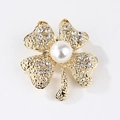 Golden clover brooch with central pearl and rhinestone accents on metallic leaves - xz4038 Four-leaf Clover
