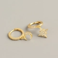 Elegante goldene S925 Sterlingsilber Creolen mit Stern- und Mondanhänger und Pavé-Kristallen - Gold