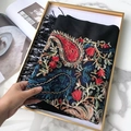 Châle noir en cachemire et coton avec broderie Paisley colorée et finitions franges - 200x70cm / Noir Paisley du Népal