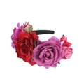Detailansicht von roten und lila Rosen auf einem schwarzen Halloween-Blumenstirnband - Rot Hellviolett + Gekräuseltes Rosérosa