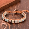 Böhmisches quadratisches kaiserliches Steinarmband mit Lederkordel und Blumenknopf - Amazonit-2