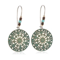 Bohemian Retro-Bronze-Ohrringe mit hohlem Blumendesign und türkisfarbenen Perlen - Hohle Runde Scheibe Perlenstil (11700)
