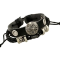 Bracciale multistrato in pelle nera da uomo con medaglia a croce e perline metalliche - Ciondolo Floreale