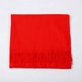 Vibrant roter Schal aus Kunstkaschmir mit eleganten Fransen und weicher Strickstruktur - Rot