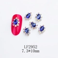 Detail of blue teardrop alloy rhinestones and K9 crystal crown for elegant nail art décor - Waterdrop-LF2952 / Silver/Blue