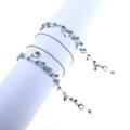 Cadena plateada para gafas con colgantes de concha y brillantes diamantes azules - Plateado