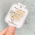 Élégante broche tulipe en alliage doré avec pétales d'opale beige et cristaux - A7-10