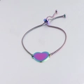 Pulsera con colgante de corazón irisado multicolor y cadena de caja ajustable - Arcoíris
