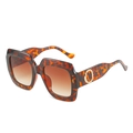 Classic oversized square sunglasses with tortoiseshell frame and gradient brown lenses - Leopard Frame Gradient Tea Lens