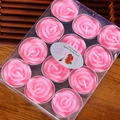 Set van 12 romantische roze roosvormige theelichtjes in een transparante geschenkdoos - 12 stuks / Roze