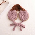 Detalle de orejeras de punto rosa y marrón con forro de piel sintética para el invierno - Talla única / Orejeras / Rosa Púrpura + Caramelo