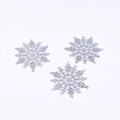 Décorations de flocons de neige argentés pailletés pour sapin de Noël et murs festifs - Argenté