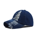 Casquette de baseball en jean bleu foncé avec détails déchirés et style vintage délavé - Style Déchiré / Bleu foncé