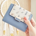 Short blue and white PU leather wallet for women with leaf print and golden clasp - Sky Blue