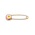Detailansicht einer goldenen Sicherheitsnadel mit farbenfrohem Emaille-Auge-Anhänger - Rosa (EY6571MI03)