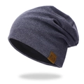 Berretto in maglia blu scuro unisex con toppa in pelle F&S per abbigliamento sportivo - Standard / Blu Notte