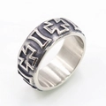 Anello a fascia larga retrò in acciaio inossidabile con motivo a croce di ferro - US 7 / Color Acciaio