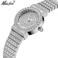Orologio al quarzo lusso color argento per donna con cristalli su quadrante e cinturino - Argento