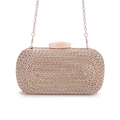 Elegante roségoldene Web-Clutch mit feiner Kette und Metallic-Finish für formelle Anlässe - Champagnergold