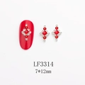 Dettaglio macro del gioiello per unghie in lega rossa con strass, misura 7x12mm, art. LF3314 - Stile Rombo Rosso Brillante Argento Bianco (LF3314)