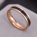Minimalistischer Edelstahlring in Roségold mit schwarzer Emaille für Damen und Herren - US 4 / Roségold & Schwarz