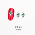 Détail macro du bijou d'ongle diamant vert émeraude LF3335 avec marquage 7x12mm - Style Losange AB Vert Émeraude (LF3335)