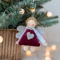 Pendaglio angelo di Natale in peluche con vestito di velluto rosso e ali d'argento - N. 6 (Ragazza Angelo Bordeaux)