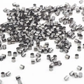 Macro-opname van kleine cilindrische metalen knijpkralen voor DIY sieraden maken - 1.5mm (500 Pieces/Pack) / Gunmetal