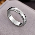 Minimalistische brede roestvrijstalen ring met gepolijste zilveren afwerking voor dames en heren - US 4 / 4mm Gewelfd / Zilver
