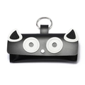 Étui à lunettes portable en forme de chat noir avec anneau en métal et détails blancs - Husky à Grand Anneau