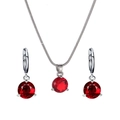 Elegante conjunto de joyas con collar de plata y pendientes con piedras preciosas rojas - Rojo