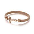 Bracelet minimaliste en maille tressée acier rose doré avec fermoir croix imbriqué - Or Rose (KB116493-KFC)