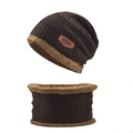 Detailed view of thick knit winter hat and neck warmer with plush faux fur lining - Kids (48-53cm) / Coffee Set