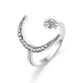 Anillo abierto de plata con luna y estrella con cristales brillantes y acabado pulido - Plata (7641)