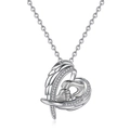 Collar de corazón plateado con alas de ángel y relieve de mano madre-hijo con acabado pulido - Platino