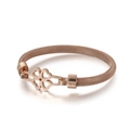 Rose gold mesh bracelet featuring a stylish heart-shaped four-leaf clover clasp - Rose Gold (KB116501-KFC)