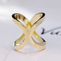 M / Gold