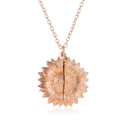 Collier médaillon tournesol en or rose avec pétales délicats et chaîne fine - Or rose