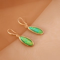 Goldene Hakenohrringe mit ovalen grünen Opal-Edelsteinen in schlichtem Design - 1# Grün