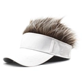 Dettaglio di un berretto bianco in cotone con parrucca di capelli finti grigi - Berretto da Baseball Bianco con Parrucca Castano
