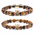 Set di bracciali corona in occhio di tigre con perline di zirconi cubici dorati - Giallo Marrone (Set di 2 Bracciali Corona Occhio di Tigre)