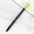Penna a sfera creativa in metallo nero con grande diamante di cristallo e finitura oro - Penna a Diamante Luminosa 1.0 / Nero