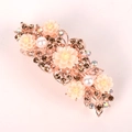 Dettaglio di pettine per capelli floreale con petali rosa, perle e cristalli su oro rosa - Fermaglio a molla da 8 cm / Champagne