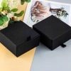 Scatola regalo nera quadrata per gioielli con nastro a cassetto per collane chic - Scatola Regalo Nera Premium