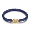 Dunkelblaues geflochtenes Lederarmband mit strukturiertem goldenem Magnetverschluss - Königsblau (KB115232-KFC)