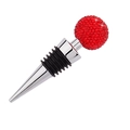Dettaglio del tappo per vino con sfera di strass rossi e base in metallo argentato - Rosso