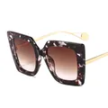 Fashionable oversized square tortoise shell sunglasses with slim gold metal temples - Tortoise Floral Frame Tea Lenses