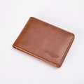 Cartera bifold de cuero PU marrón vintage para hombre con acabado de textura fina - Marrón